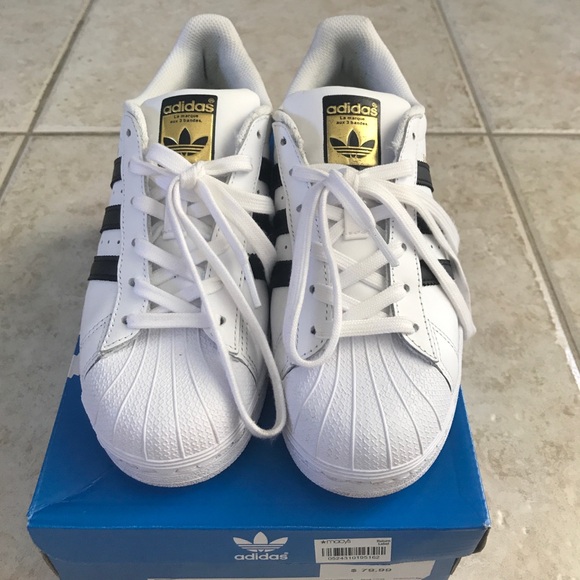 adidas Shoes - Adidas Superstar